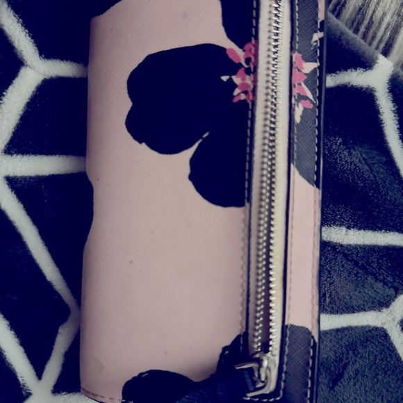 Wallet - Picture 2 of 3